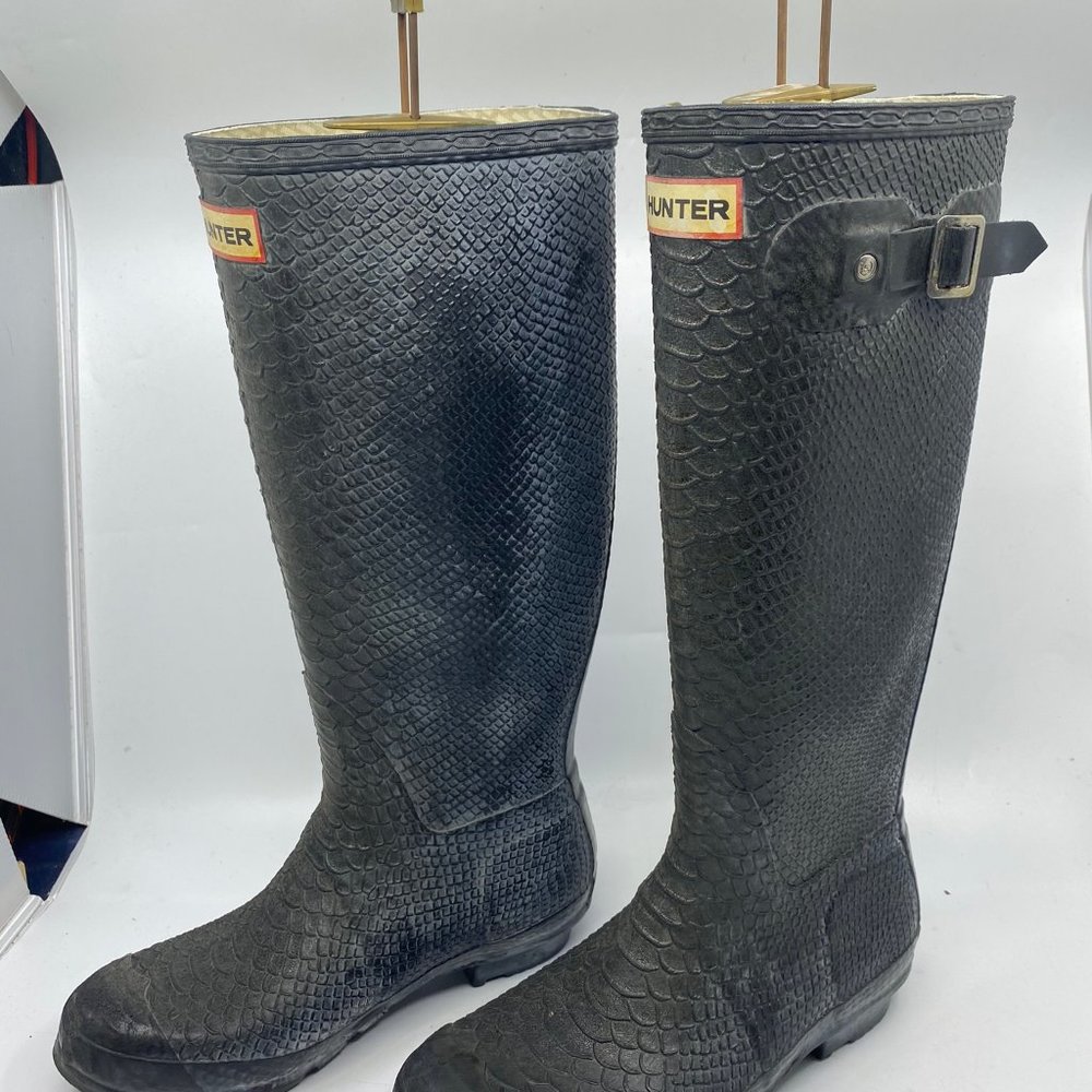 Unisex Hunter Snake Embossed Boots Size US 6M/7F - Picture 3 of 7